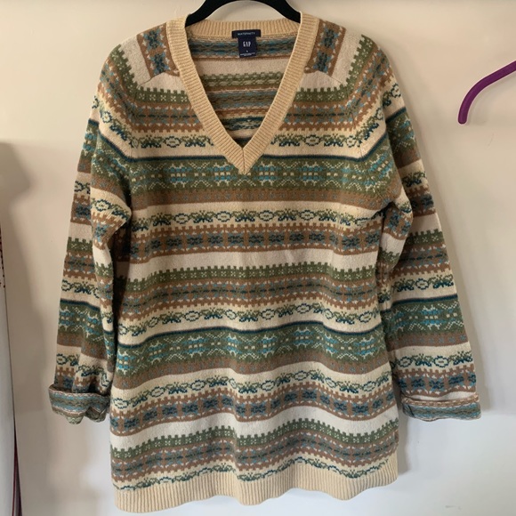 Old Navy Sweaters - GAP maternity vneck wool sweater size L